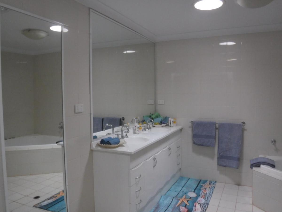 Meekatharra Outback Beach House 外观 照片